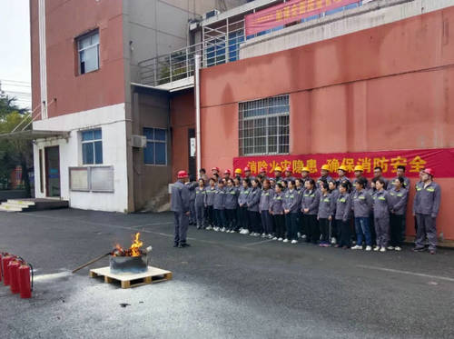 大江.jpg